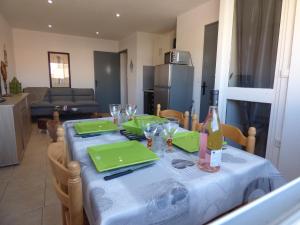 Appartement Appartement T2 coquet, proche mer, Narbonne Plage Avenue du Languedoc 11100 Narbonne-Plage Languedoc-Roussillon