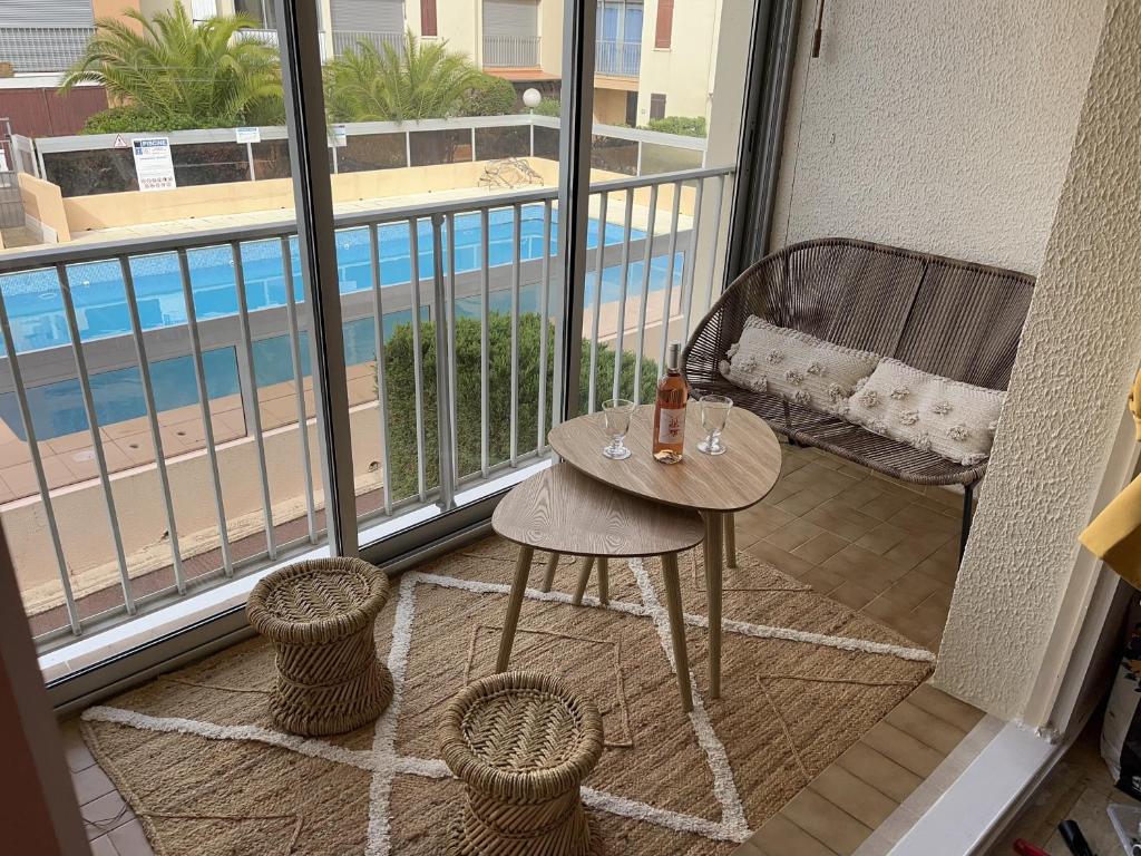 Appartement Appartement T2 Gruissan port, rive gauche Bat A 1er étage P25 98 Rue du Loch 11430 Gruissan