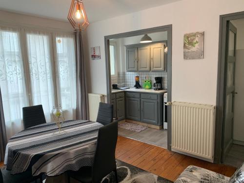 APPARTEMENT T2 LE TREPORT - EN FACE DE LA MER
