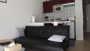 Appartement T2 ,parking privé,terrasse, 10 mns à pieds de la cité corsaire et ses plages