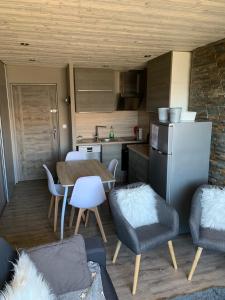 Appartement T2 Pra loup 1600 duplex refait neuf