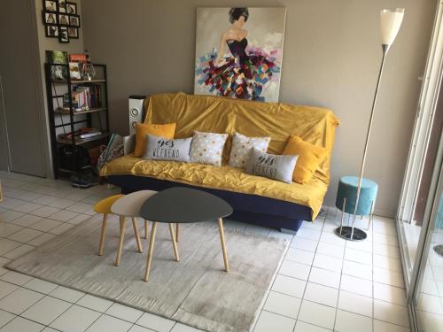Appartement T2 refait à neuf, piscine