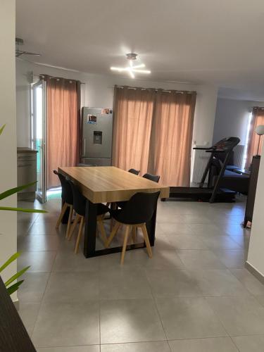 Appartement T2, résidence au calme. Parking privé