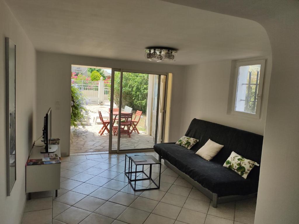 Appartement T2 Roquebrune sur Argens 13 Rue du 11 Novembre, 83520 Roquebrune-sur Argens