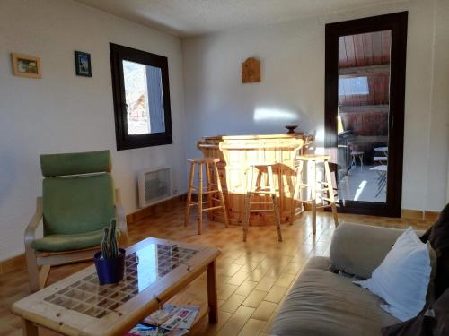 APPARTEMENT T3 60M2 à Briançon dans résidence calme avec 7 couchages