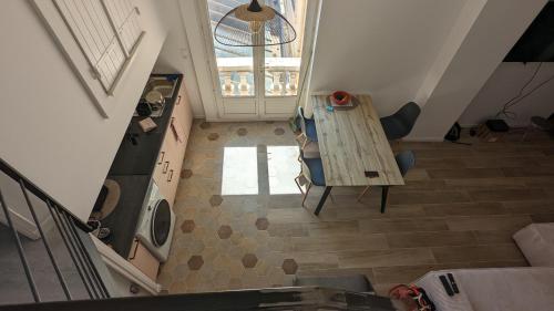Appartement T3 , 650m du Palais des Festivals