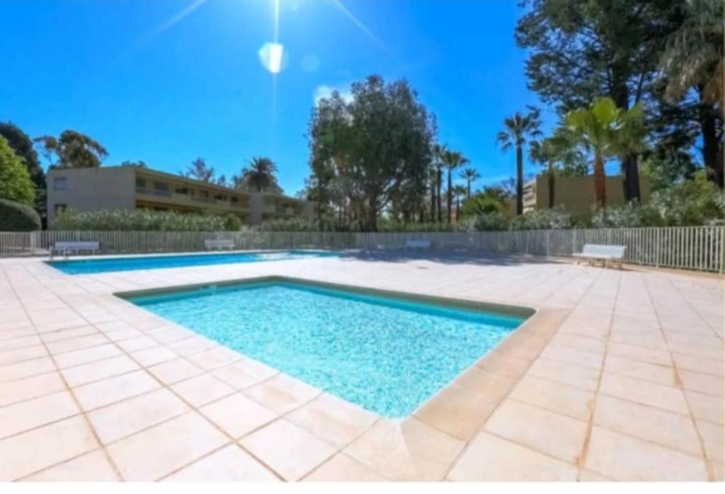 appartement t3 bord de mer 1685 Chemin de Vallauris, 06160 Antibes