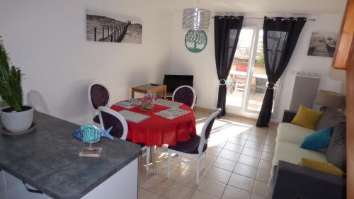 Appartement T3 duplex, piscine, Narbonne Plage