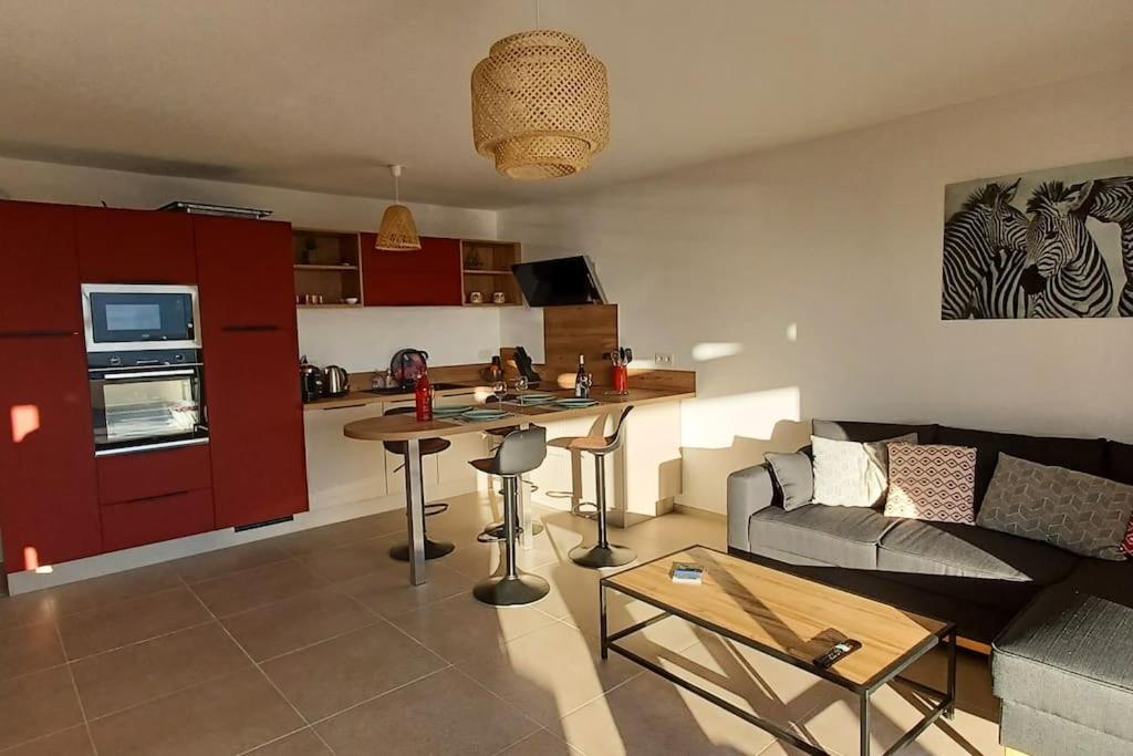 Appartement Appartement T3 Neuf avec grande terrasse Bat B - Appart 41 Rue Maréchal Juin 20137 Porto-Vecchio