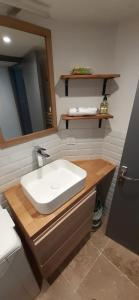Appartement T3 proche mairie, château, et gare