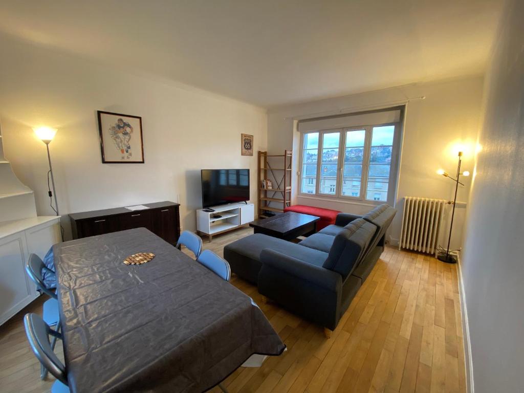 Appartement T4 Cité Cardaillac, Parking Privé, Wifi Etage 3 1 Cité Cardaillac, 12000 Rodez