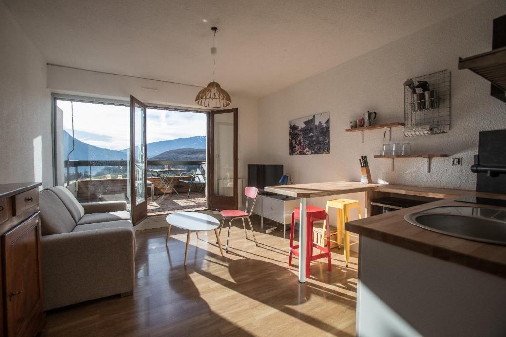 Appartement Talloires vue lac et montagnes 944 Vieille Route de Saint-Germain, 74290 La Pirraz