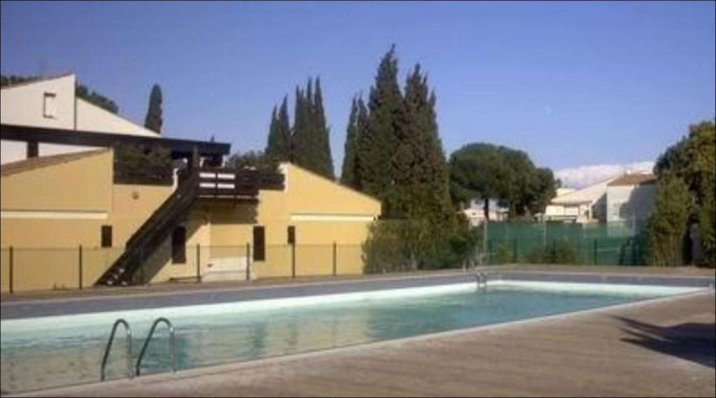 Appartement Tennis Village Cap d'Agde 1402 1 Avenue de la Méditerranée, 34300 Le Cap d\'Agde