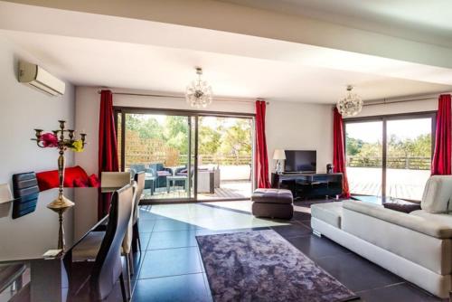APPARTEMENT TERRASSE CITA DI SALI PORTO VECCHIO