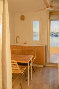 Appartement terrasse les pieds dans l'eau /piscine