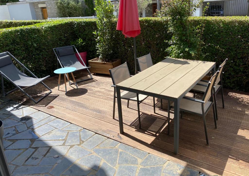 Appartement Appartement terrasse privée grande plage à 100 m - Parking gratuit 12 Rue Duguesclin 22380 Saint-Cast-le-Guildo