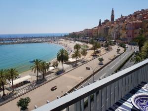 Appartement APPARTEMENT TERRASSE VUE MER Sea view terrace apartment \ 1 Porte de France 06500 Menton Provence-Alpes-Côte d\'Azur