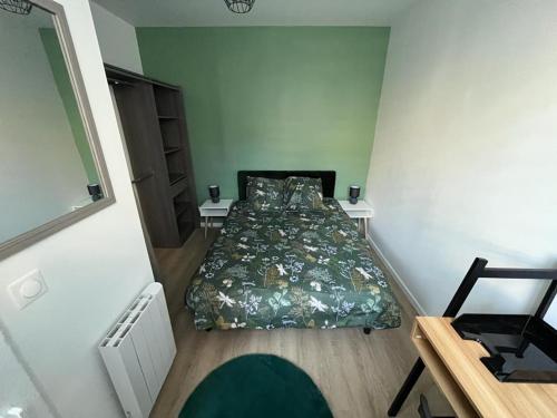 Appartement tout compris secteur Université, avec terrasse DROITE