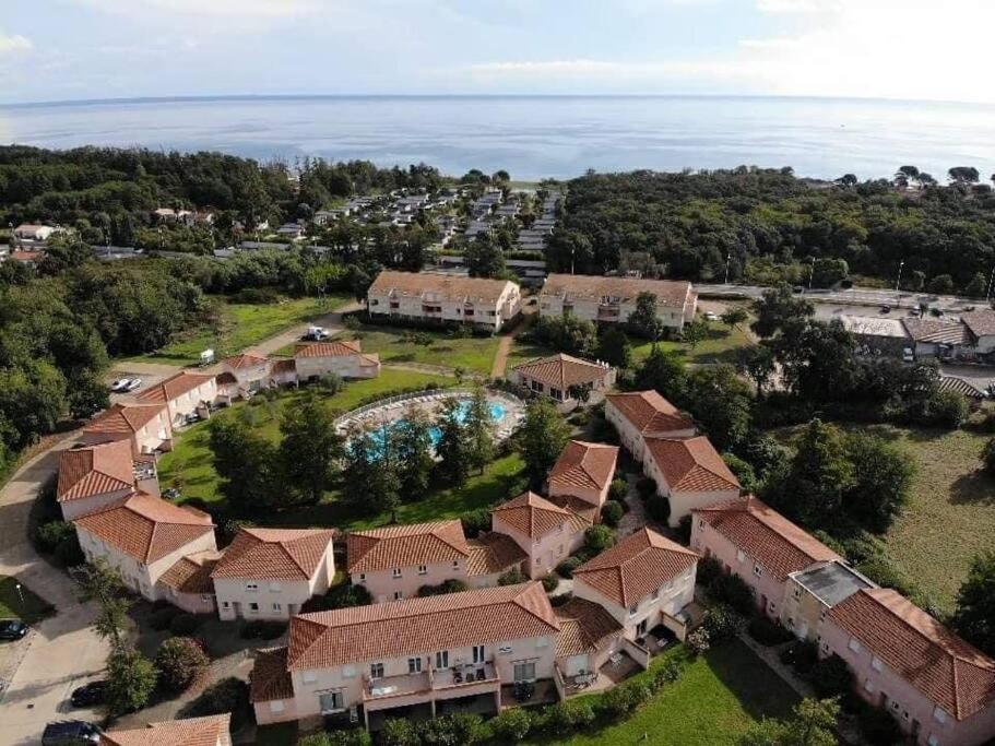 Appartement tout confort 2-4 pers 500 m de la plage avec piscine Route du Village 20221 Santa-Maria-Poggio, 20221 Santa-Maria-Poggio