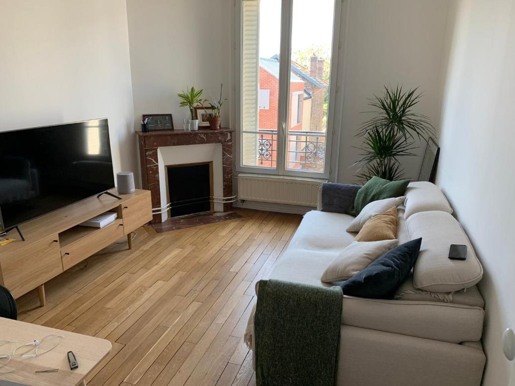 Appartement tout confort à 10 min de La Défense 11 Rue du Commerce, 92700 Colombes