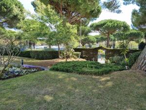Appartement tout confort entierement renove piscine wifi parking