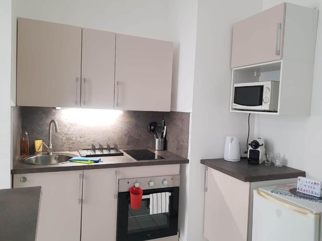 Appartement tout équipé à 2 pas du port de Toulon 14 Rue Chevalier Paul, 83000 Toulon
