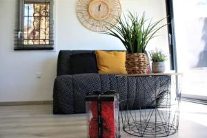 Appartement tout équipé en rez-de-jardin entre Gard et Ardèche