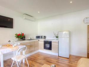 Appartement tranquille en bas de villa