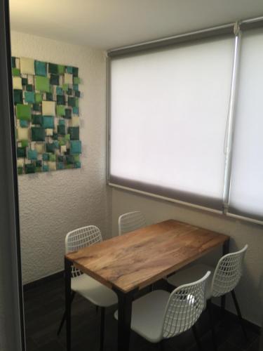 Appartement très proche naturiste, chic, piscine