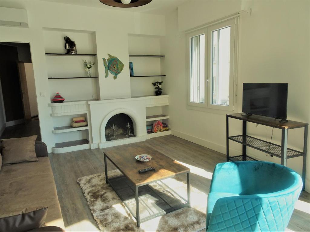 Appartement Triangle d Or plage-gareTGV-Mairie 1er étage 39 Rue de la Liberté, 83700 Saint-Raphaël