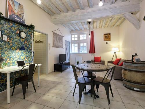 Appartement Troyes, 2 pièces, 2 personnes - FR-1-543-232