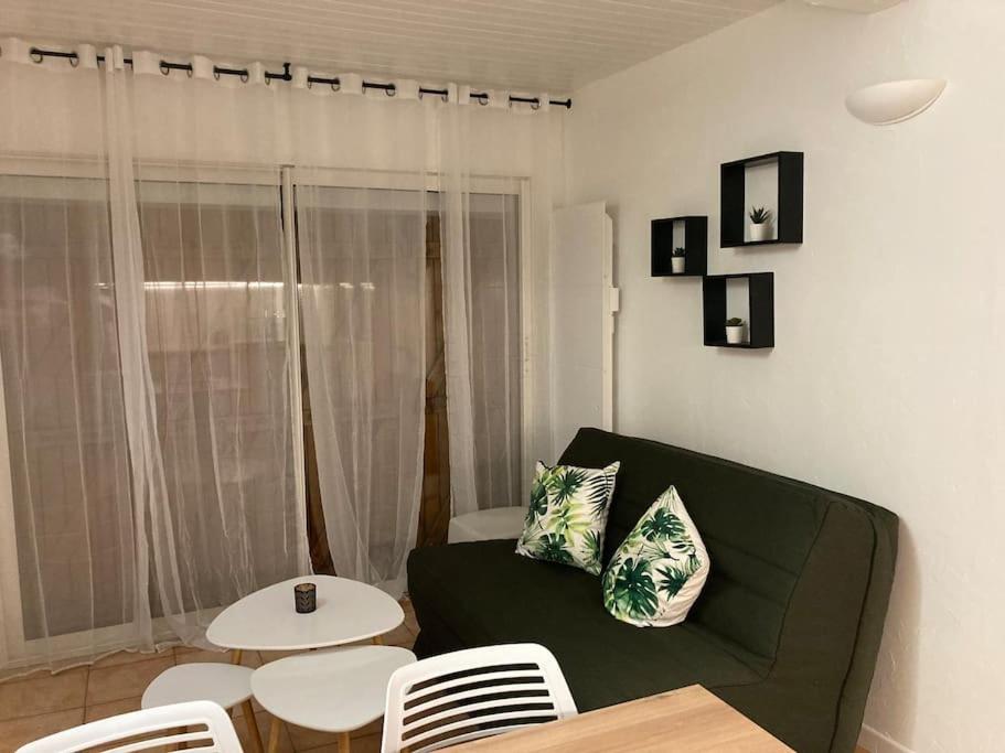 Appartement Appartement Type 2 de 40m2 avec spa privatif 150 Chemin des Rouguières 13122 Ventabren