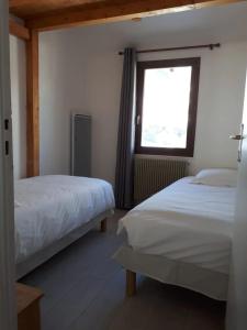 Appartement Appartement type Chalet F3 38 St Véran 05350 Le Raux Provence-Alpes-Côte d\'Azur