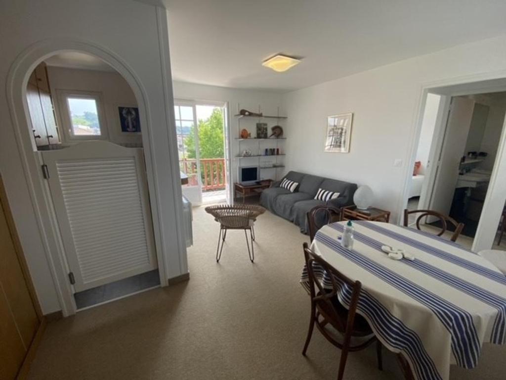 Appartement Urrugne, 3 pièces, 4 personnes - FR-1-239-694 1 chemin ATALAYA Résidence Socoa Atlantique 2ème étage, 64122 Urrugne