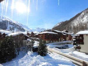 Appartement Appartement Val-d'Isère, 1 pièce, 6 personnes - FR-1-694-308 180-182 ROUTE DE LA BALME 73150 Val dʼIsère Rhône-Alpes