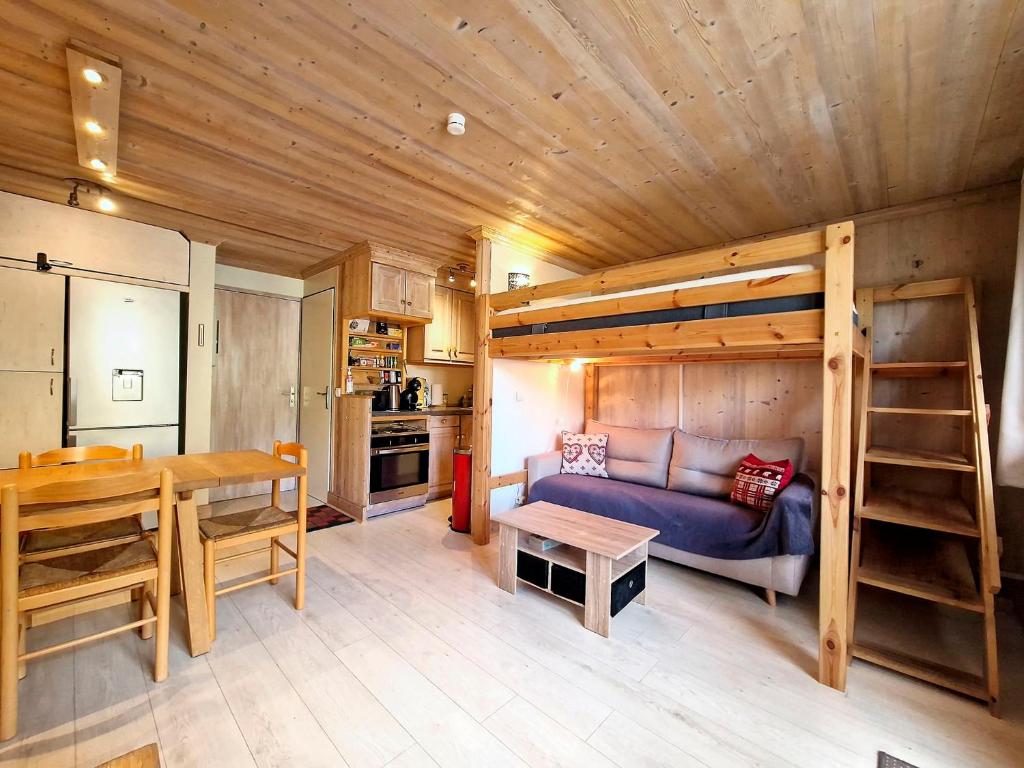 Appartement Appartement Val-d'Isère, 2 pièces, 4 personnes - FR-1-518-142 Rue des Leissière 73150 Val dʼIsère