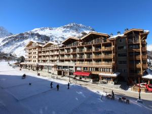 Appartement Appartement Val-d'Isère, 2 pièces, 4 personnes - FR-1-694-234 12-38 PLACE DES DOLOMITES 73150 Val dʼIsère Rhône-Alpes