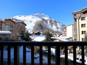 Appartement Appartement Val-d'Isère, 2 pièces, 4 personnes - FR-1-694-280 24-47-48-60-113 RUE DU VAL VILLAGE 73150 Val dʼIsère Rhône-Alpes