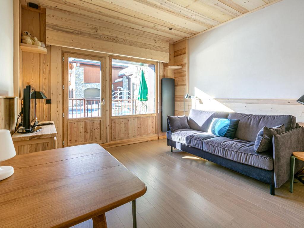 Appartement Appartement Val-d'Isère, 2 pièces, 4 personnes - FR-1-694-45 PIERRE ET VACANCES CENTRE 73150 Val dʼIsère