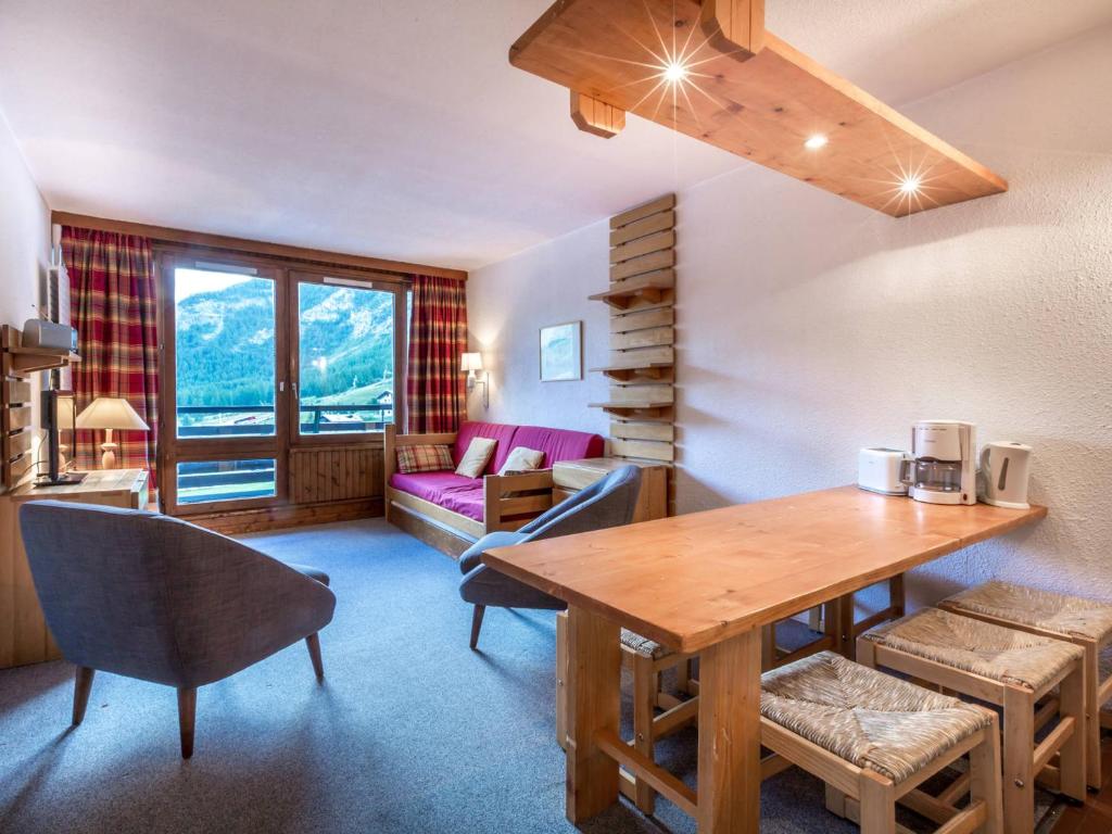 Appartement Appartement Val-d'Isère, 2 pièces, 5 personnes - FR-1-694-182 175 RUE DU ROSOLEIL LA DAILLE 73150 Val dʼIsère