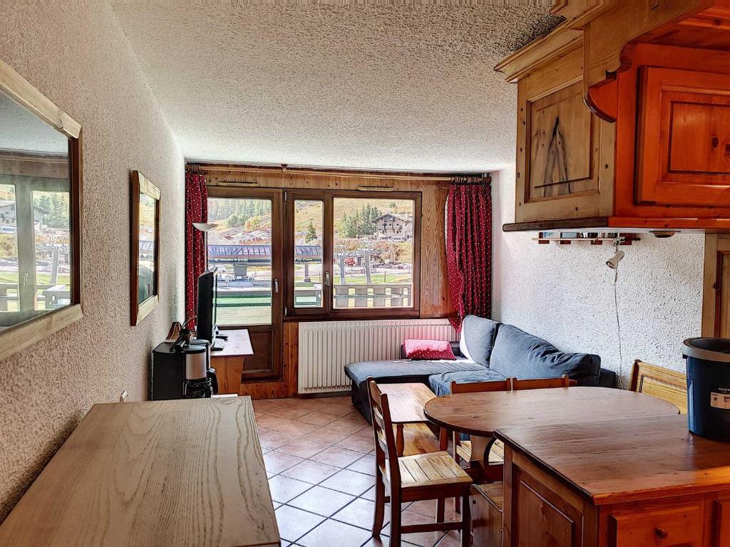 Appartement Appartement Val-d'Isère, 2 pièces, 6 personnes - FR-1-518-3 Rue du Rosoleil 73150 Val dʼIsère