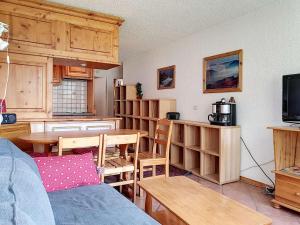Appartement Val-d'Isère, 2 pièces, 6 personnes - FR-1-518-3