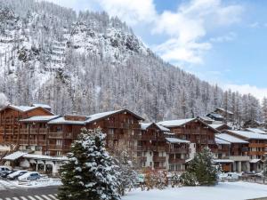 Appartement Appartement Val-d'Isère, 3 pièces, 6 personnes - FR-1-694-113 9 RUE DE LA FACE (Entrée B) 111 RUE DU PICHERU (Entrée A) 73150 Val dʼIsère Rhône-Alpes