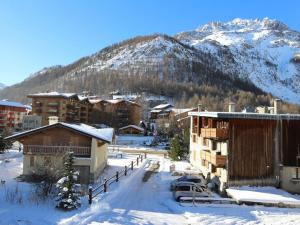 Appartement Appartement Val-d'Isère, 3 pièces, 6 personnes - FR-1-694-189 311 AVENUE OLYMPIQUE 73150 Val dʼIsère Rhône-Alpes