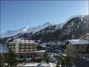 Appartement Val-d'Isère, 4 pièces, 8 personnes - FR-1-694-186