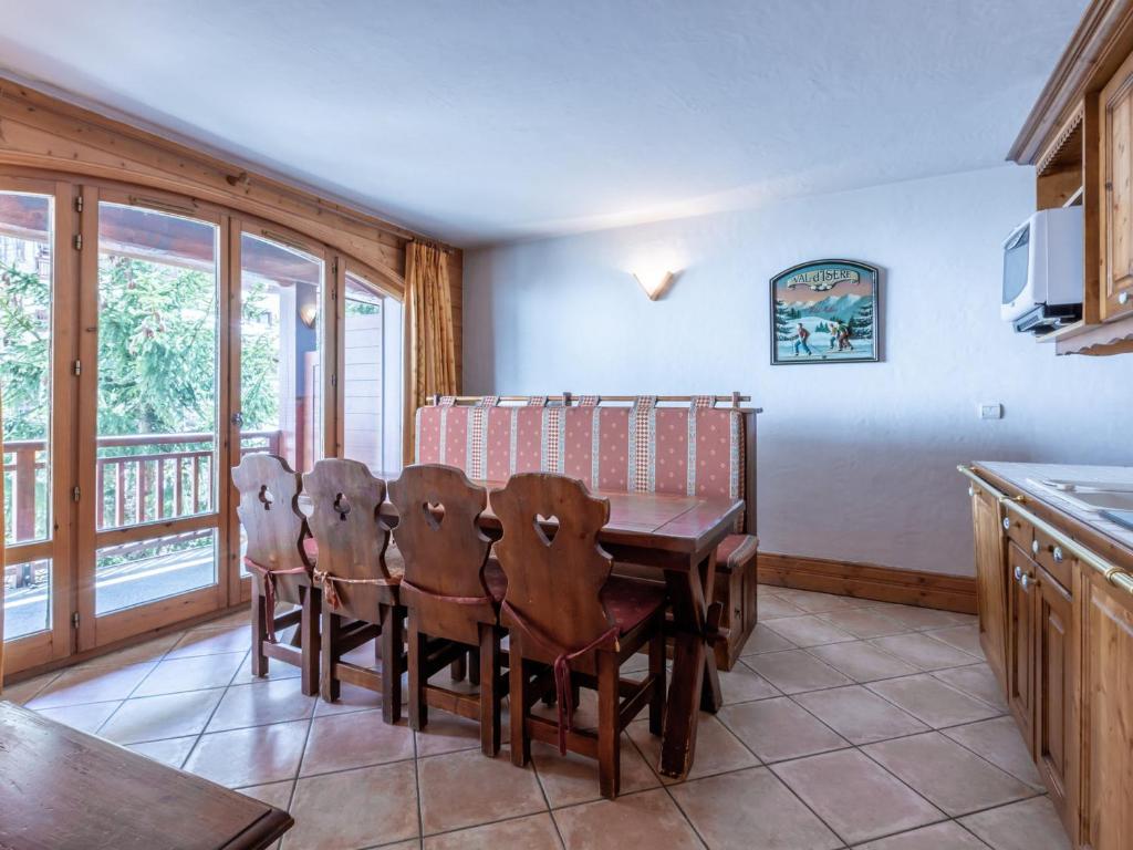 Appartement Appartement Val-d'Isère, 4 pièces, 8 personnes - FR-1-694-26 90 ROUTE DU LAISINANT 73150 Val dʼIsère