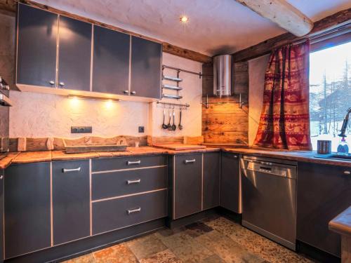 Appartement Val-d'Isère, 4 pièces, 9 personnes - FR-1-519-16