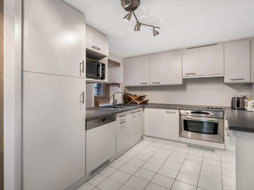 Appartement Val-d'Isère, 4 pièces, 9 personnes - FR-1-567-33