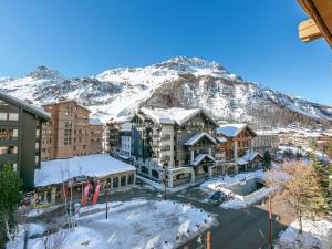 Appartement Val-d'Isère, 5 pièces, 8 personnes - FR-1-694-104