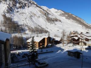 Appartement Val-d'Isère, 5 pièces, 8 personnes - FR-1-694-151